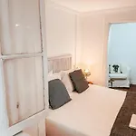Typical Lisbon Apartment By Gt House