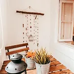 Typical Lisbon Apartment By Gt House